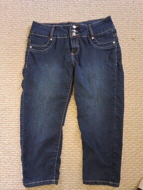 Suko High-Waist Capri Jeans 8